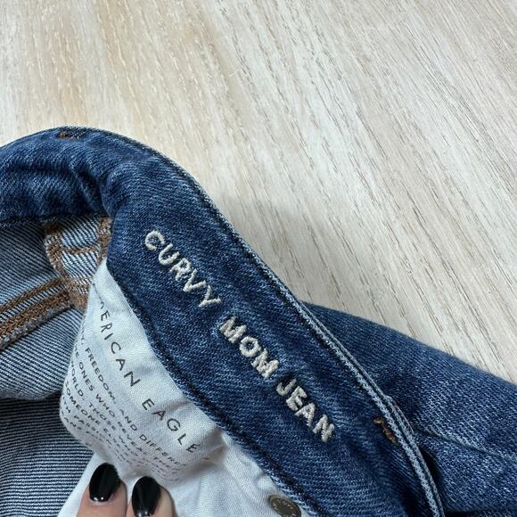 American Eagle Curvy Mom Jeans Distressed Ripped Knees Raw Hem Stretch Blue 8 - Picture 9 of 15